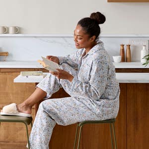 https://s3-ap-southeast-2.amazonaws.com/fusionfactory.commerceconnect.bbnt.production/pim_media/000/210/339/Alphina_Pyjamas.jpg?1772068654
