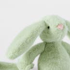 https://s3-ap-southeast-2.amazonaws.com/fusionfactory.commerceconnect.bbnt.production/pim_media/000/191/292/BF_Benji-Bunny-Snuggle-Blanket_Green_26181901_Detail-02_SI.jpg?1742536145