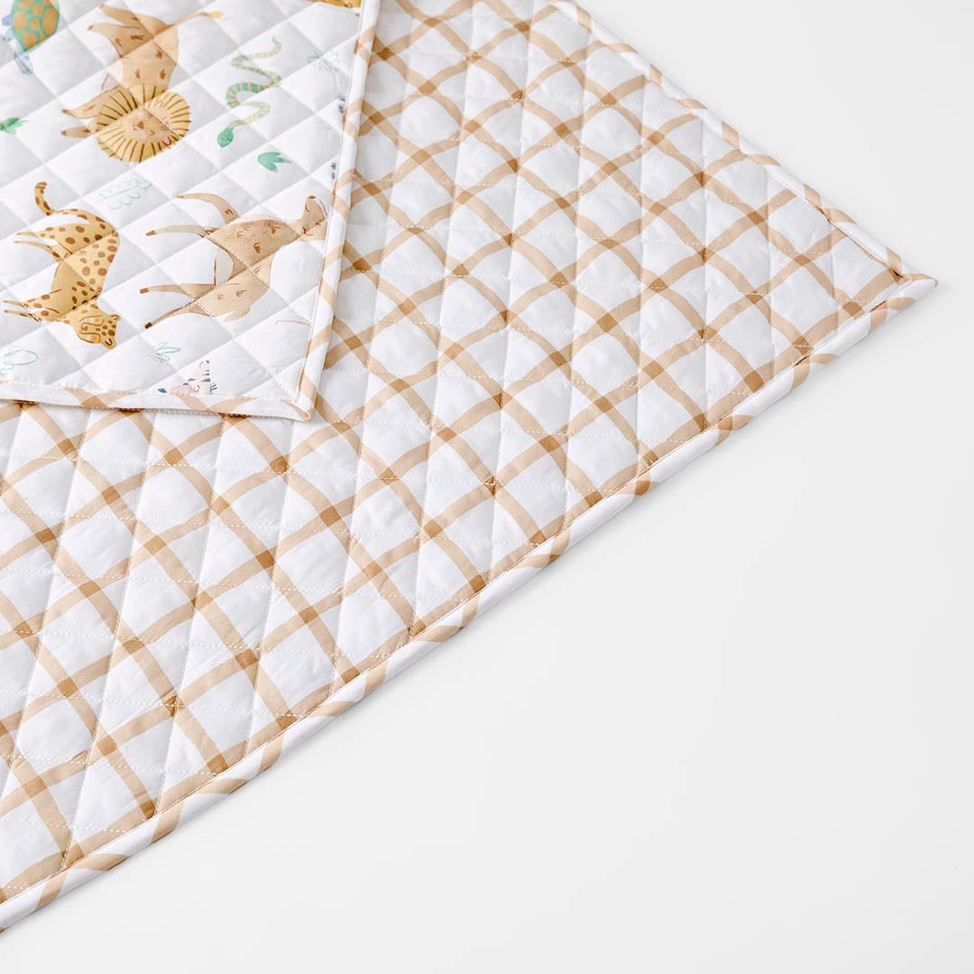 https://s3-ap-southeast-2.amazonaws.com/fusionfactory.commerceconnect.bbnt.production/pim_media/000/192/203/BF_Jungle-Friends-Rectangle-Play-mat-Comforter_Ochre-Multi_26194401_Detail-02_SI.jpg?1743140028