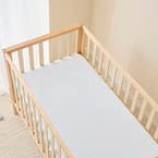 https://s3-ap-southeast-2.amazonaws.com/fusionfactory.commerceconnect.bbnt.production/pim_media/000/193/624/Baby_Finch_W25_BOP_Jungle_Friends_Fitted_Cot_Sheet-Blue-Stripe_V2_SI.jpg?1744596453