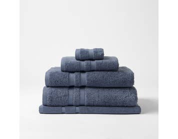 https://s3-ap-southeast-2.amazonaws.com/fusionfactory.commerceconnect.bbnt.production/pim_media/000/120/948/CH-Egyptian-Luxury-Towels-Azurite-189042-R.jpg?1620603997