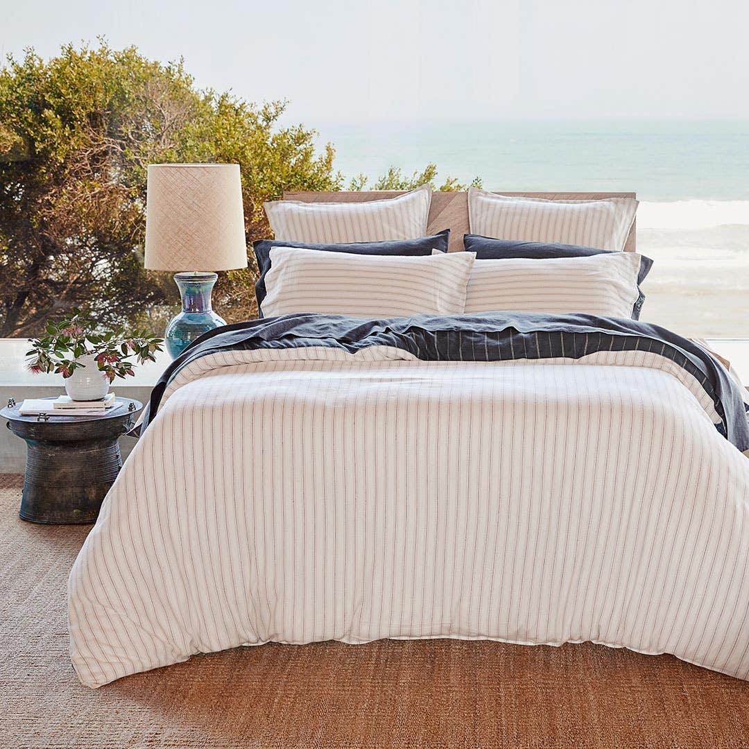 https://s3-ap-southeast-2.amazonaws.com/fusionfactory.commerceconnect.bbnt.production/pim_media/000/157/353/CH_Bedlinen_Lifestyle_2024_Lancaster_QQC_RV_V2_SI.jpg?1702848001