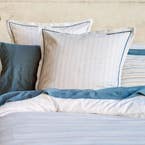 https://s3-ap-southeast-2.amazonaws.com/fusionfactory.commerceconnect.bbnt.production/pim_media/000/157/762/CH_Bedlinen_Lifestyle_2024_Truman_QQC_Euro_SI.jpg?1703205239