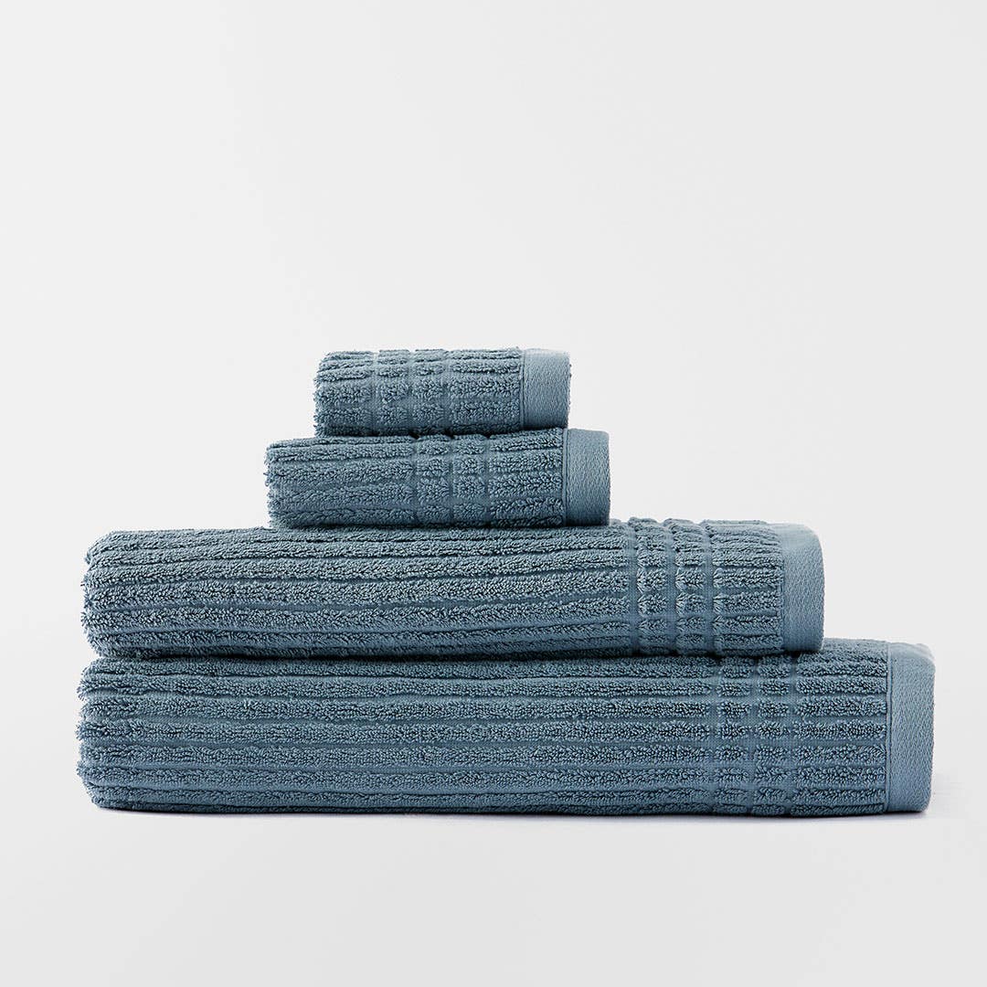 https://s3-ap-southeast-2.amazonaws.com/fusionfactory.commerceconnect.bbnt.production/pim_media/000/169/854/CH_Egyptian-Retreat-BT-HT-BS-FW_Denim_25923903_R_SI.jpg?1726447665
