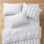 https://s3-ap-southeast-2.amazonaws.com/fusionfactory.commerceconnect.bbnt.production/pim_media/000/197/573/CH_S25-26_Sheet_Sets_Hayes-Blue_SS_SI.jpg?1752546865