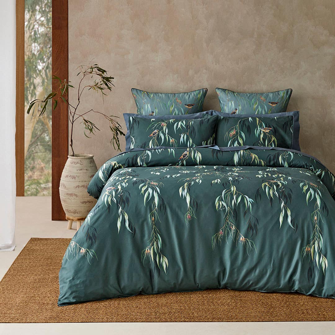 https://s3-ap-southeast-2.amazonaws.com/fusionfactory.commerceconnect.bbnt.production/pim_media/000/178/000/CH_W25_Bedlinen_BOP_Karridale_QQC_V2_SI.jpg?1732252114