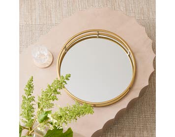 https://s3-ap-southeast-2.amazonaws.com/fusionfactory.commerceconnect.bbnt.production/pim_media/000/174/838/E-Comm_S24-25_Summer_LS_Studio_Trays_Boxes_Coasters_Round_Tray_With_Mirror_Gold_SI.jpg?1730251050