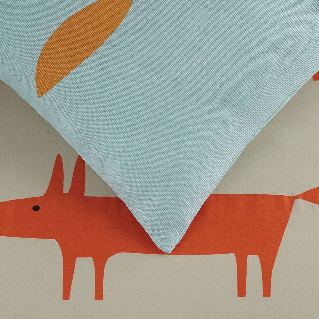 https://s3-ap-southeast-2.amazonaws.com/fusionfactory.commerceconnect.bbnt.production/pim_media/000/106/254/HQScion-Mr-Fox-Cushion-Detail-Blue.jpg?1615437362
