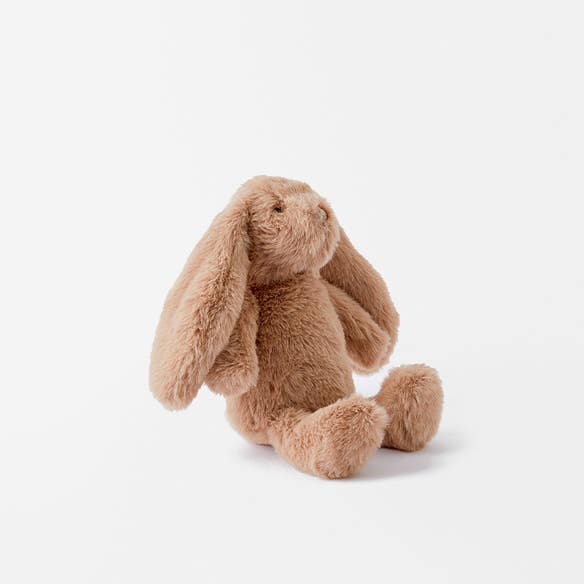 https://s3-ap-southeast-2.amazonaws.com/fusionfactory.commerceconnect.bbnt.production/pim_media/000/166/766/LF_Bobbie-Plush-Bunny-SML_Chocolate_25822403_SI.jpg?1721959823