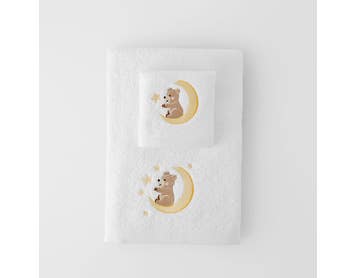 https://s3-ap-southeast-2.amazonaws.com/fusionfactory.commerceconnect.bbnt.production/pim_media/000/169/721/LF_Kids-Embroidered-Towel-Set-Teddy-Moon_25880001_SI.jpg?1726207985