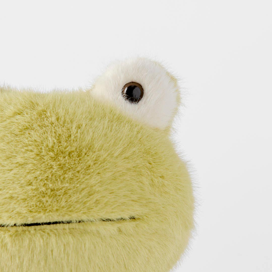https://s3-ap-southeast-2.amazonaws.com/fusionfactory.commerceconnect.bbnt.production/pim_media/000/185/548/LF_Lily-Frog-Soft-Toy_Green_26182601_Detail_SI.jpg?1735526549