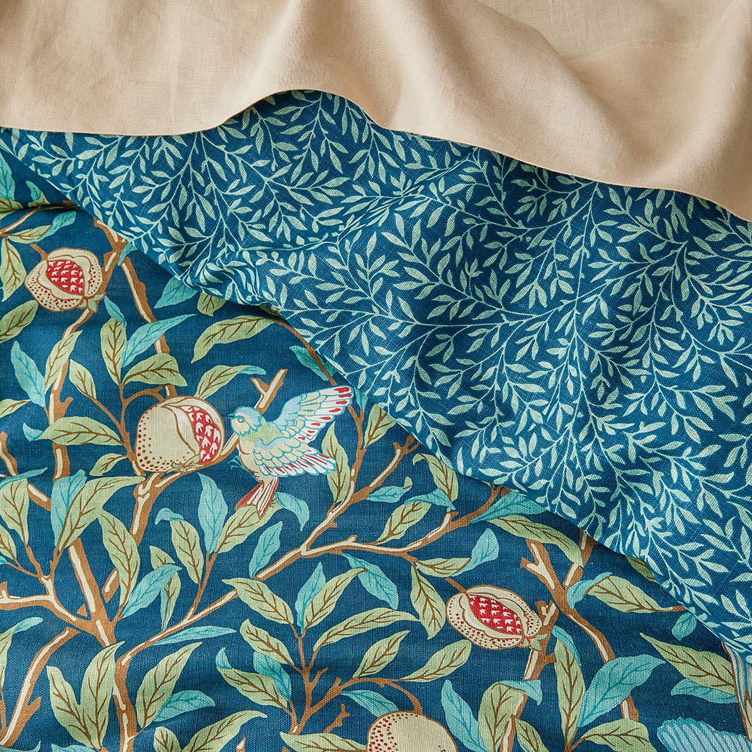 https://s3-ap-southeast-2.amazonaws.com/fusionfactory.commerceconnect.bbnt.production/pim_media/000/150/477/M_C_S24_Bedlinen_Bird_Pomegranate_QQC_Detail_1_SI.jpg?1685946561