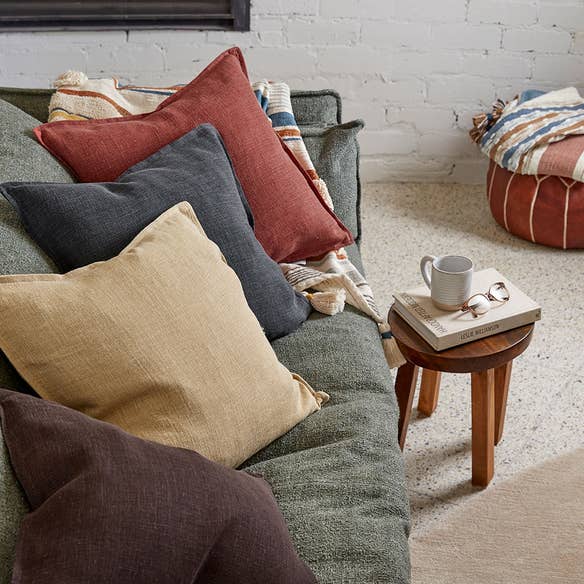 https://s3-ap-southeast-2.amazonaws.com/fusionfactory.commerceconnect.bbnt.production/pim_media/000/110/722/M_F-Andorra-Linen-Cushions-W21-212322-R-LS-Mother-Earth.jpg?1616540679