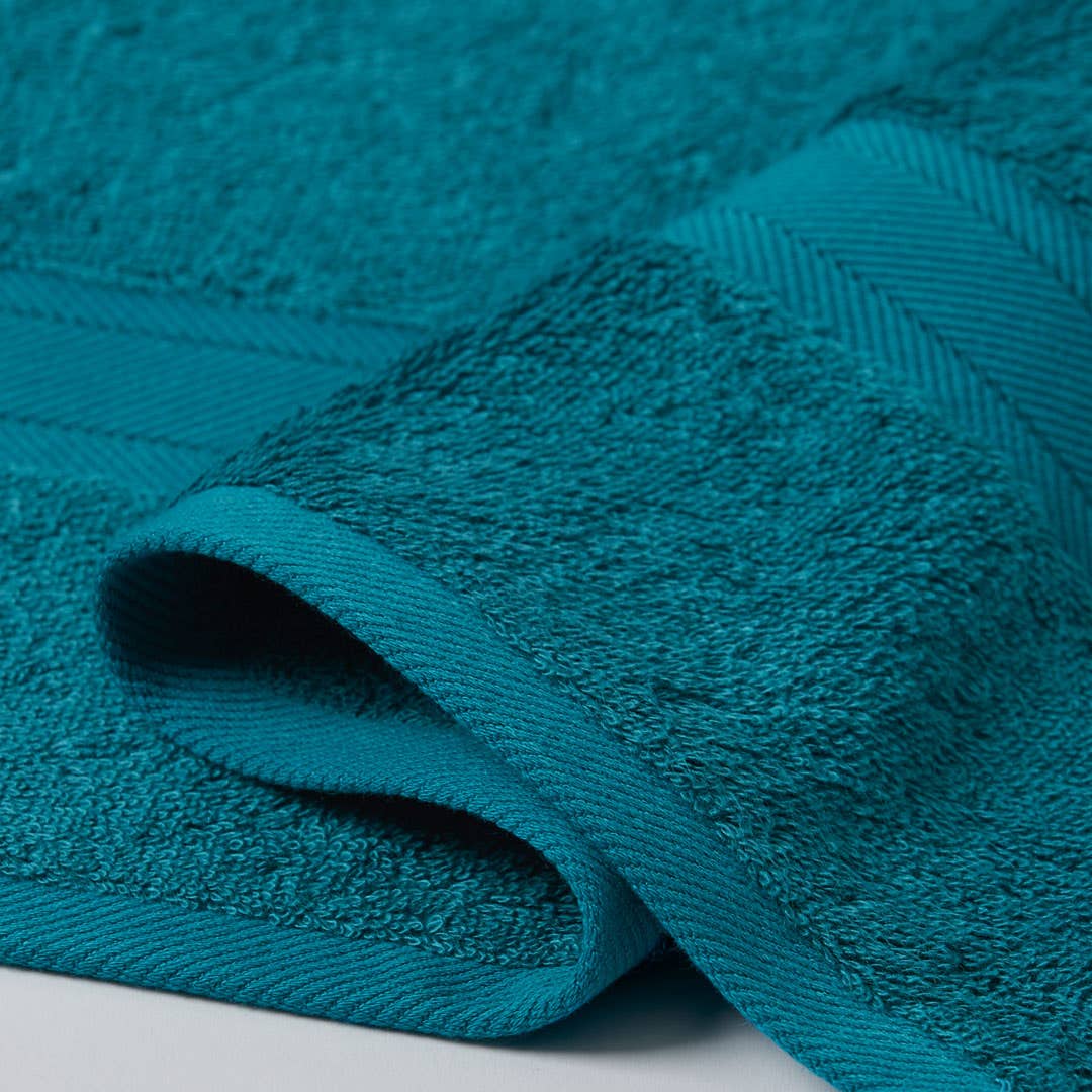 https://s3-ap-southeast-2.amazonaws.com/fusionfactory.commerceconnect.bbnt.production/pim_media/000/058/785/M_F-Bamboo-Towels-Tile-Green-132617-Detail.jpg?1588556900