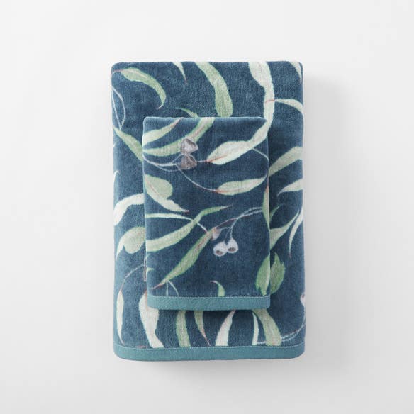 https://s3-ap-southeast-2.amazonaws.com/fusionfactory.commerceconnect.bbnt.production/pim_media/000/141/408/M_F-Eucalyptus-Towels-22046-R.jpg?1664148376