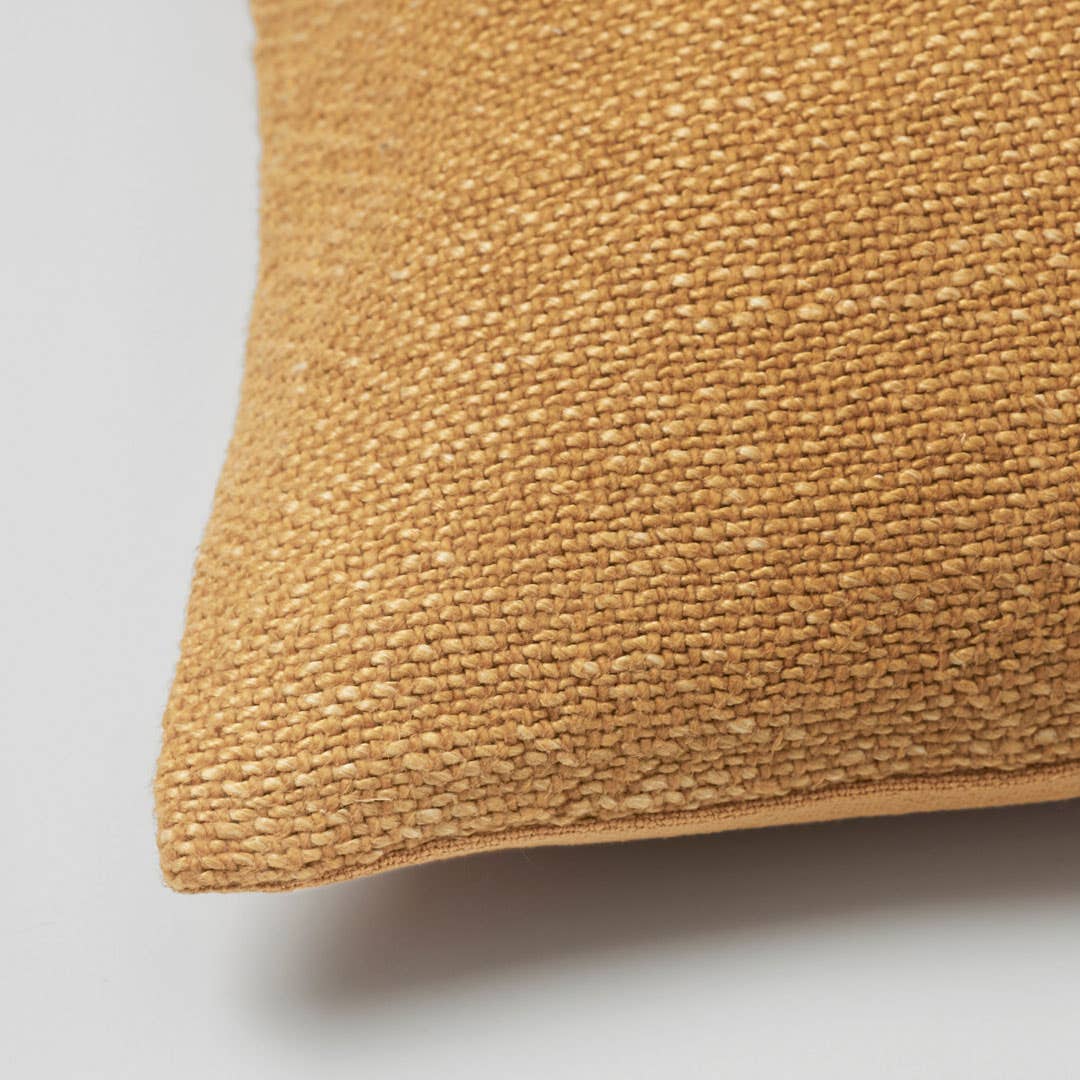 https://s3-ap-southeast-2.amazonaws.com/fusionfactory.commerceconnect.bbnt.production/pim_media/000/056/010/M_F-Flinders-Cushion-Saffron-50x50cm-20941202-Detail.jpg?1586845844