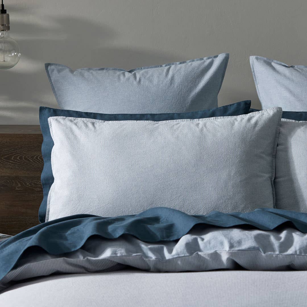 https://s3-ap-southeast-2.amazonaws.com/fusionfactory.commerceconnect.bbnt.production/pim_media/000/071/613/M_F-Hendry-Blue-Pillow.jpg?1599002129