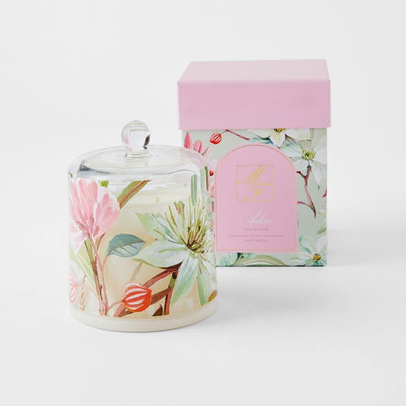https://s3-ap-southeast-2.amazonaws.com/fusionfactory.commerceconnect.bbnt.production/pim_media/000/159/541/M_F_Adore_270g_Scented-Candle-Cloche_Sun-Kissed_22247809_SI.jpg?1706742881
