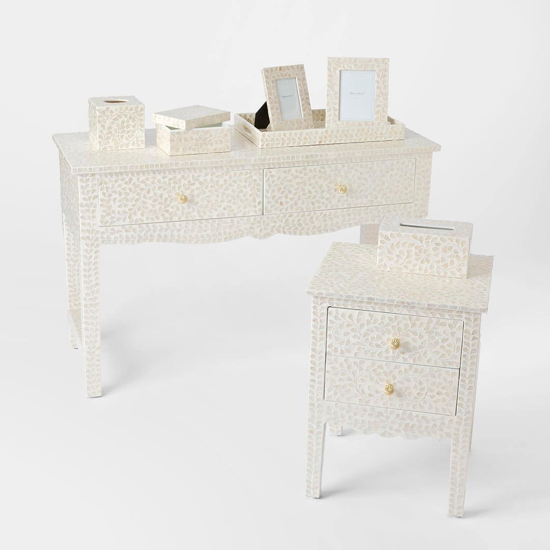https://s3-ap-southeast-2.amazonaws.com/fusionfactory.commerceconnect.bbnt.production/pim_media/000/180/122/M_F_Alice-Inlay-2-Drawer-Console-Table_Side-Table_Ivory_26045_R_SI.jpg?1733802505