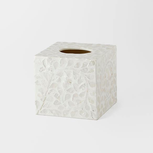 https://s3-ap-southeast-2.amazonaws.com/fusionfactory.commerceconnect.bbnt.production/pim_media/000/167/226/M_F_Alice-InlayTissue-Box-Cover-Square_Ivory_25881301_SI.jpg?1723011315