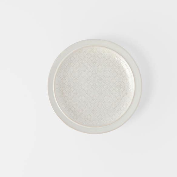 https://s3-ap-southeast-2.amazonaws.com/fusionfactory.commerceconnect.bbnt.production/pim_media/000/181/569/M_F_Auburn-Side-Plate_White_26105101_SI.jpg?1734496677