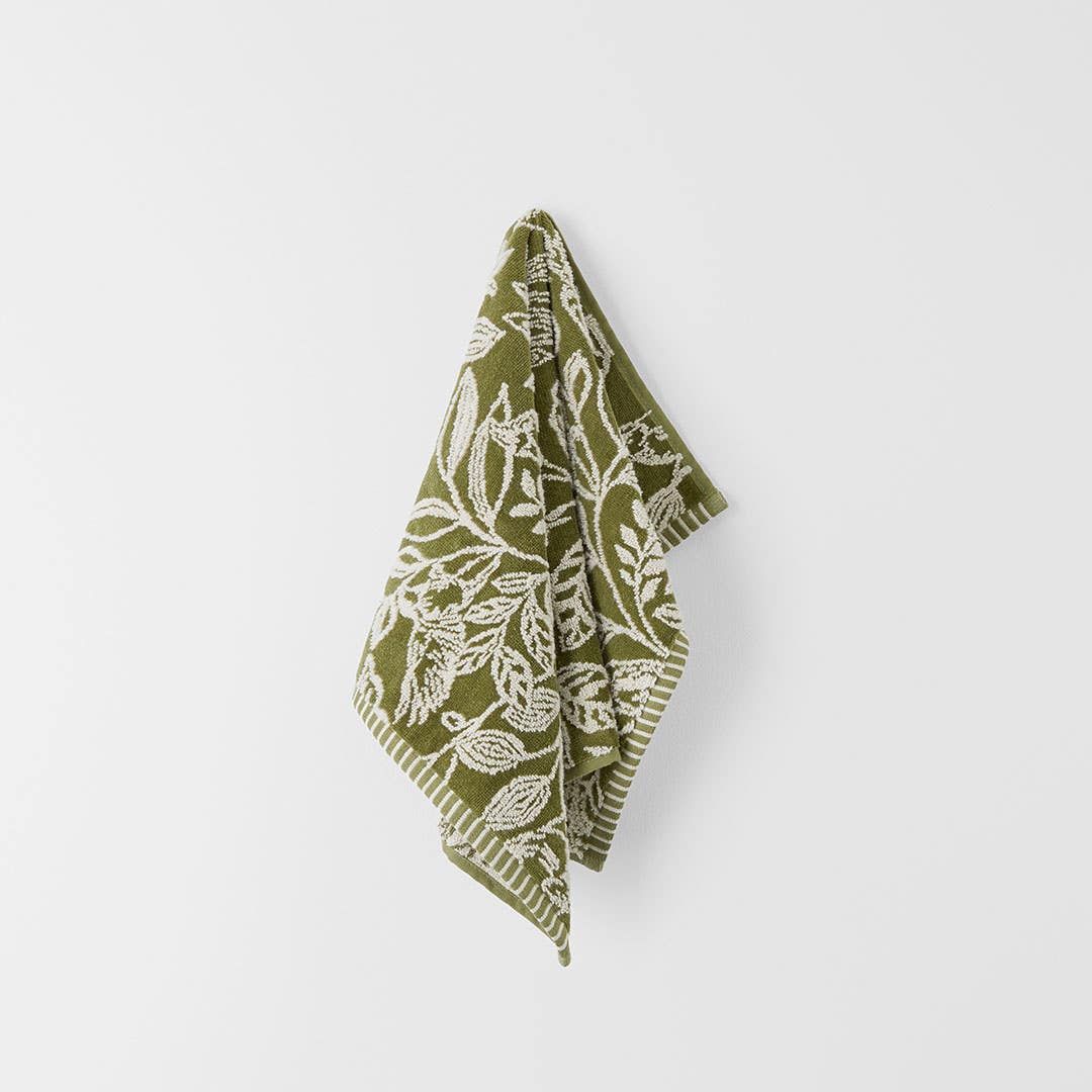https://s3-ap-southeast-2.amazonaws.com/fusionfactory.commerceconnect.bbnt.production/pim_media/000/161/046/M_F_Birdsong-HT_Forest-Green_23201902_SI.jpg?1709094880