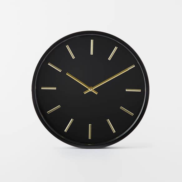 https://s3-ap-southeast-2.amazonaws.com/fusionfactory.commerceconnect.bbnt.production/pim_media/000/191/263/M_F_Charli-Wall-Clock_Black_26124401_SI.jpg?1742534948