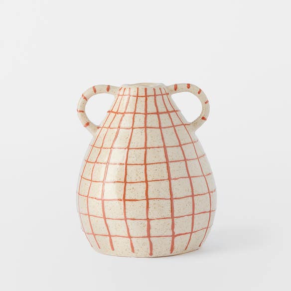 https://s3-ap-southeast-2.amazonaws.com/fusionfactory.commerceconnect.bbnt.production/pim_media/000/176/164/M_F_Check-Ceramic-Vase-Sml_Sand_26113101_SI.jpg?1731979816