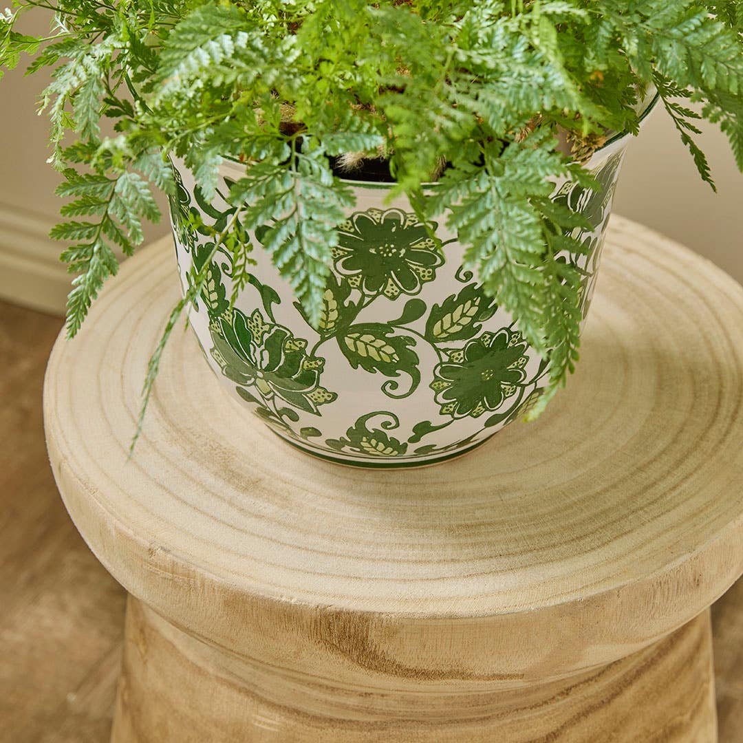 https://s3-ap-southeast-2.amazonaws.com/fusionfactory.commerceconnect.bbnt.production/pim_media/000/180/167/M_F_Chinoiserie-Planter-Sml_Green-White_Detail_LS_SI.jpg?1733804768