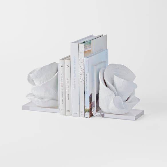 https://s3-ap-southeast-2.amazonaws.com/fusionfactory.commerceconnect.bbnt.production/pim_media/000/190/380/M_F_Coral-Bookend_S2_White_26173601_V2_SI.jpg?1741039343