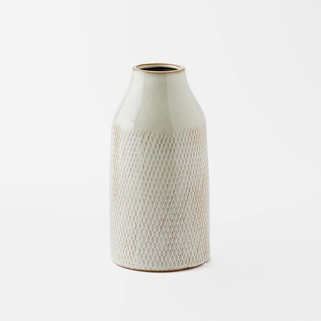 https://s3-ap-southeast-2.amazonaws.com/fusionfactory.commerceconnect.bbnt.production/pim_media/000/165/663/M_F_Della-Vase-Lrg_Stone_23366401_SI.jpg?1720052082