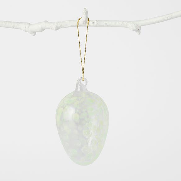 https://s3-ap-southeast-2.amazonaws.com/fusionfactory.commerceconnect.bbnt.production/pim_media/000/204/816/M_F_Easter26_T1-Speckle-Egg-Glass-Ball_Mint_26623501_SI.jpg?1764118450