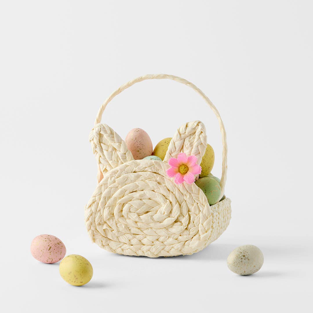 https://s3-ap-southeast-2.amazonaws.com/fusionfactory.commerceconnect.bbnt.production/pim_media/000/204/865/M_F_Easter26_T2-Bunny-Basket-w-Flower_Lemon_26626801_SCALE_SI.jpg?1764126655