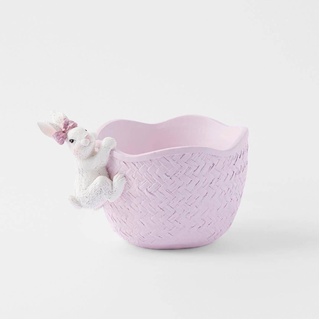 https://s3-ap-southeast-2.amazonaws.com/fusionfactory.commerceconnect.bbnt.production/pim_media/000/204/908/M_F_Easter26_T2-Curved-Basket-w-Climbing-Bunny_Lilac_26621301_SI.jpg?1764131742