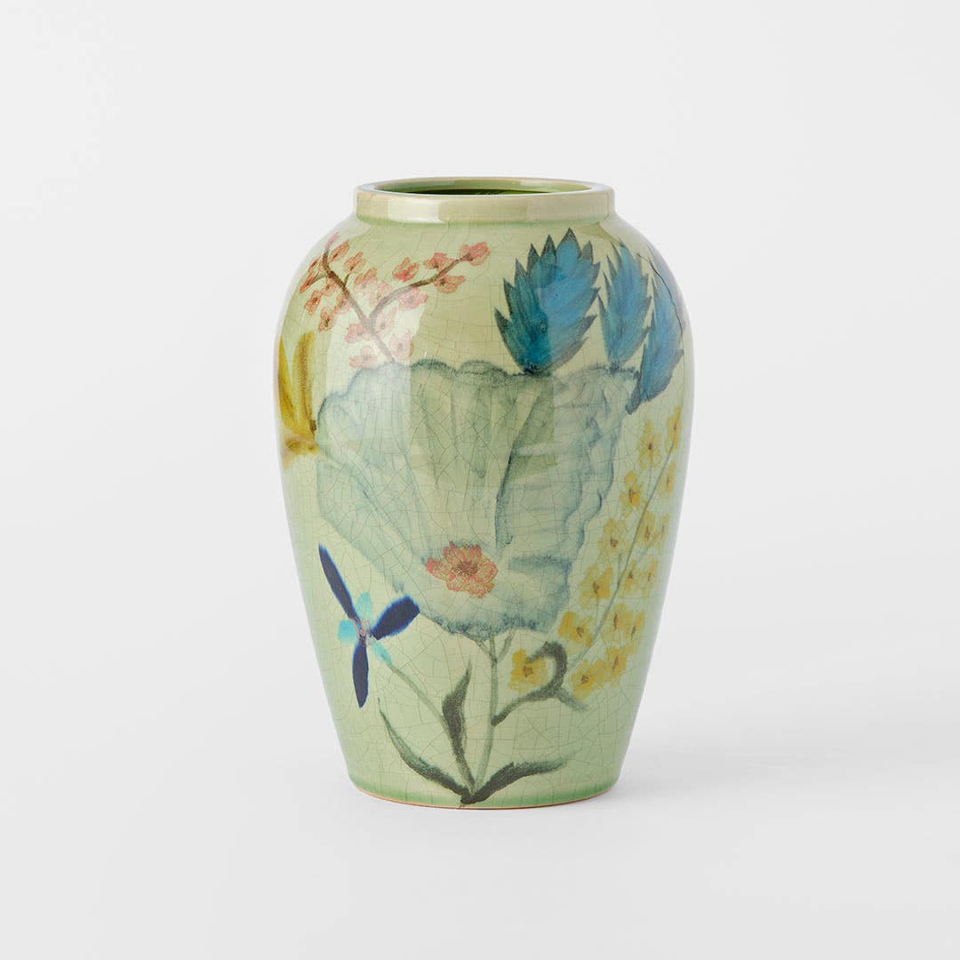 https://s3-ap-southeast-2.amazonaws.com/fusionfactory.commerceconnect.bbnt.production/pim_media/000/183/088/M_F_Evergreen-Floral-Ceramic-Vase-Lrg_Green-Multi_26112401_SI.jpg?1734587934