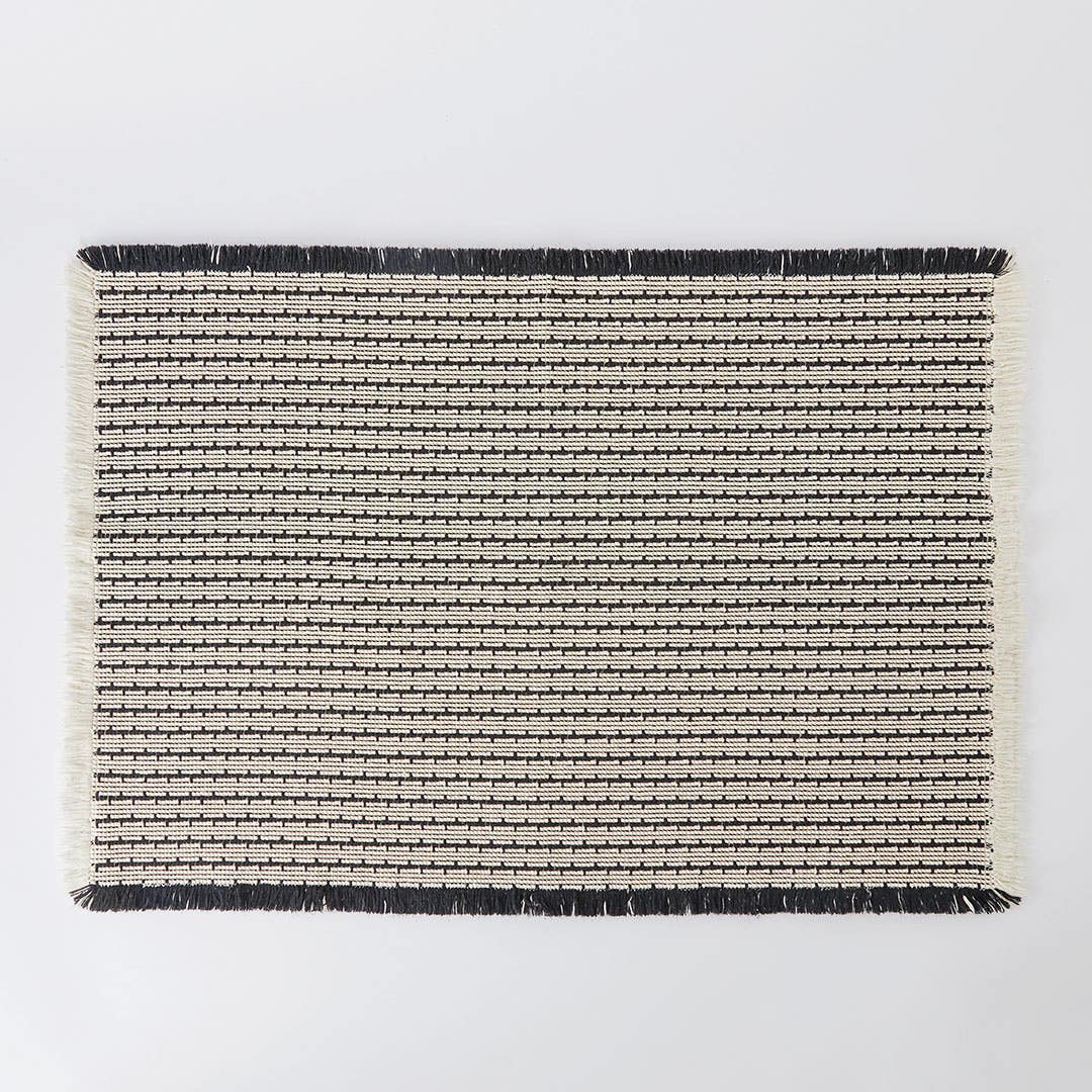 https://s3-ap-southeast-2.amazonaws.com/fusionfactory.commerceconnect.bbnt.production/pim_media/000/161/595/M_F_Farro-BM_Black-Ivory_23178601_SI.jpg?1709599670