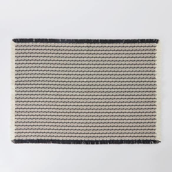 https://s3-ap-southeast-2.amazonaws.com/fusionfactory.commerceconnect.bbnt.production/pim_media/000/161/595/M_F_Farro-BM_Black-Ivory_23178601_SI.jpg?1709599670