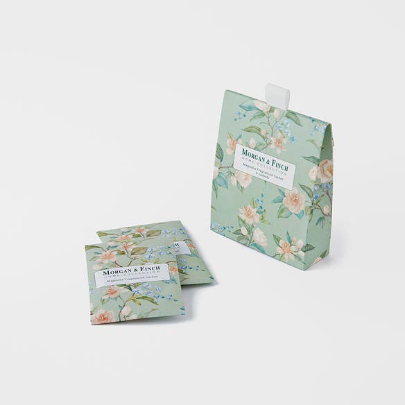 https://s3-ap-southeast-2.amazonaws.com/fusionfactory.commerceconnect.bbnt.production/pim_media/000/169/397/M_F_Hilda-Boxed-Sachets_S4_Magnolia_25882801_SI.jpg?1725599015