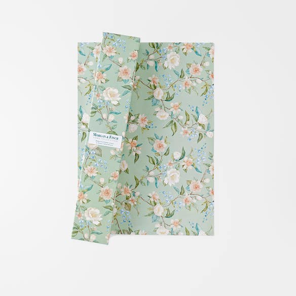 https://s3-ap-southeast-2.amazonaws.com/fusionfactory.commerceconnect.bbnt.production/pim_media/000/169/396/M_F_Hilda-Drawer-Liners_S6_Magnolia_25882601_SI.jpg?1725598953