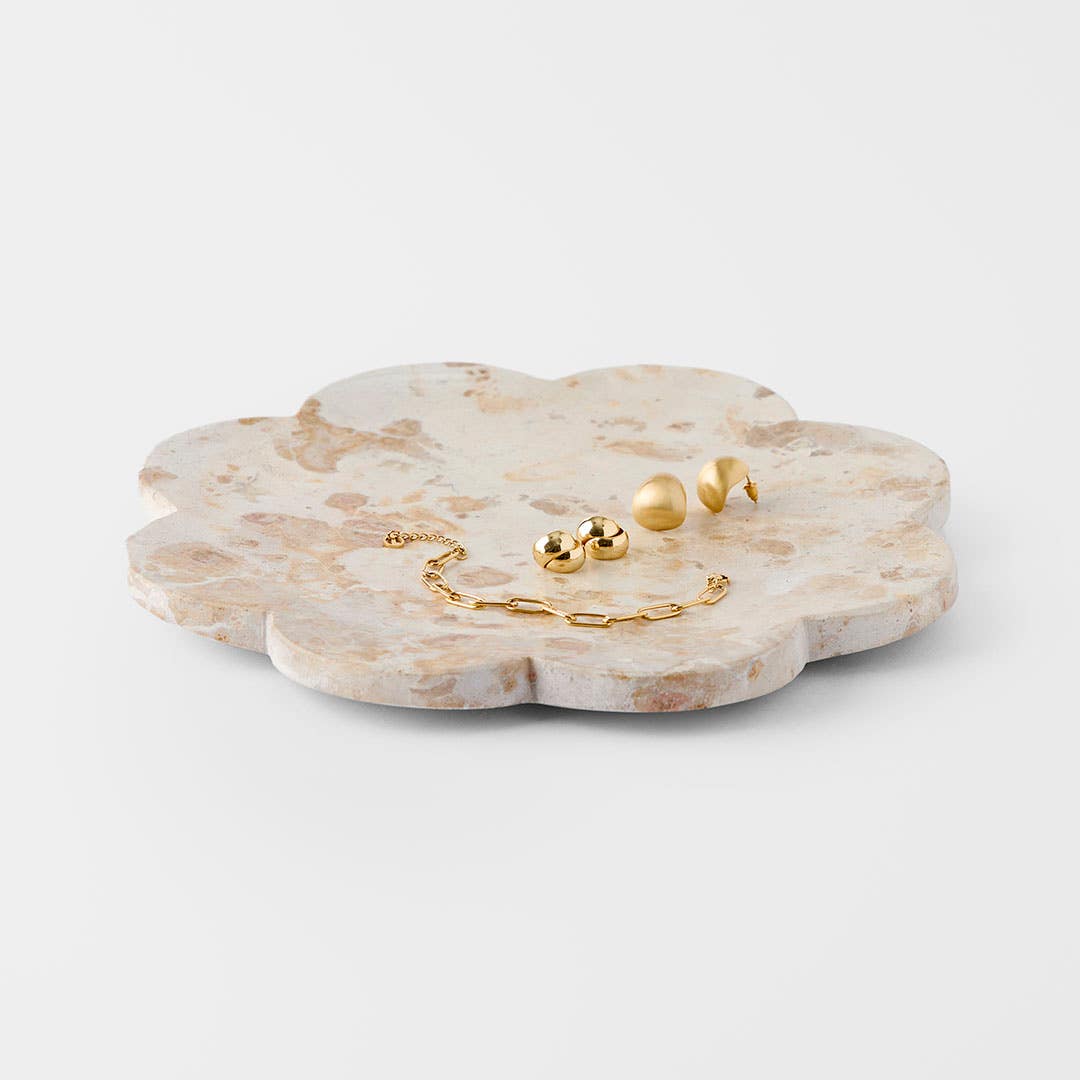 https://s3-ap-southeast-2.amazonaws.com/fusionfactory.commerceconnect.bbnt.production/pim_media/000/184/013/M_F_Issey-Marble-Plate_Leopard_26157402_V2_SI.jpg?1734664125