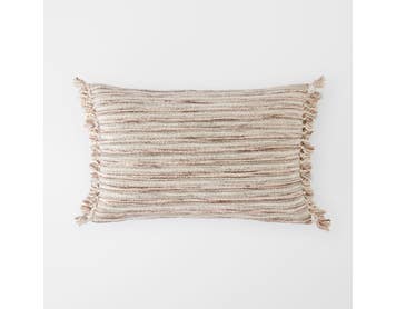 https://s3-ap-southeast-2.amazonaws.com/fusionfactory.commerceconnect.bbnt.production/pim_media/000/171/874/M_F_Jiro-Cushion_Natural_25881004_SI.jpg?1728362878
