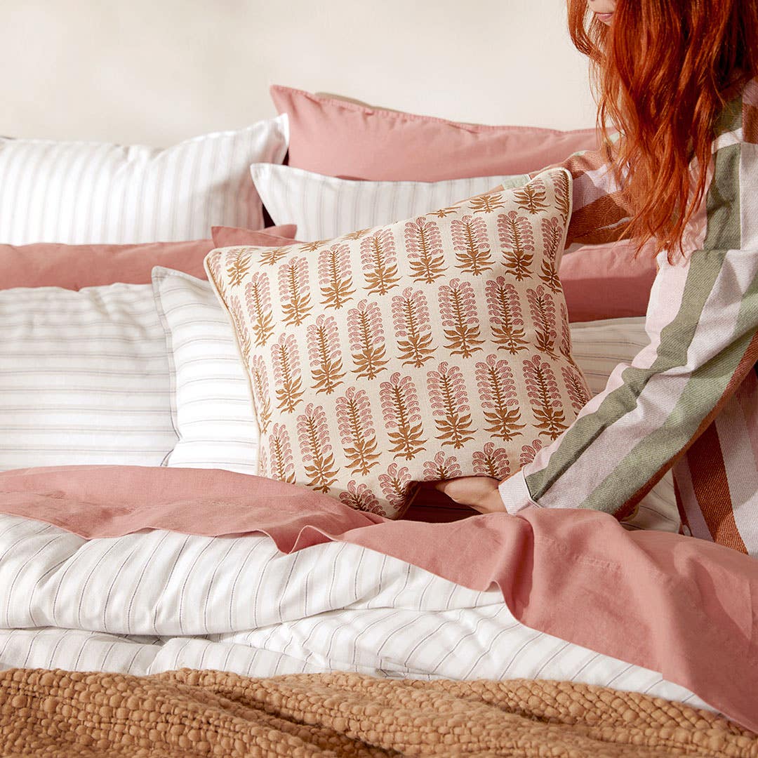 Bed bath and table cushions hotsell