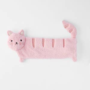 https://s3-ap-southeast-2.amazonaws.com/fusionfactory.commerceconnect.bbnt.production/pim_media/000/189/349/M_F_Long-Hot-Water-Bottle-Callie_Pink_26077801_SI.jpg?1739424217
