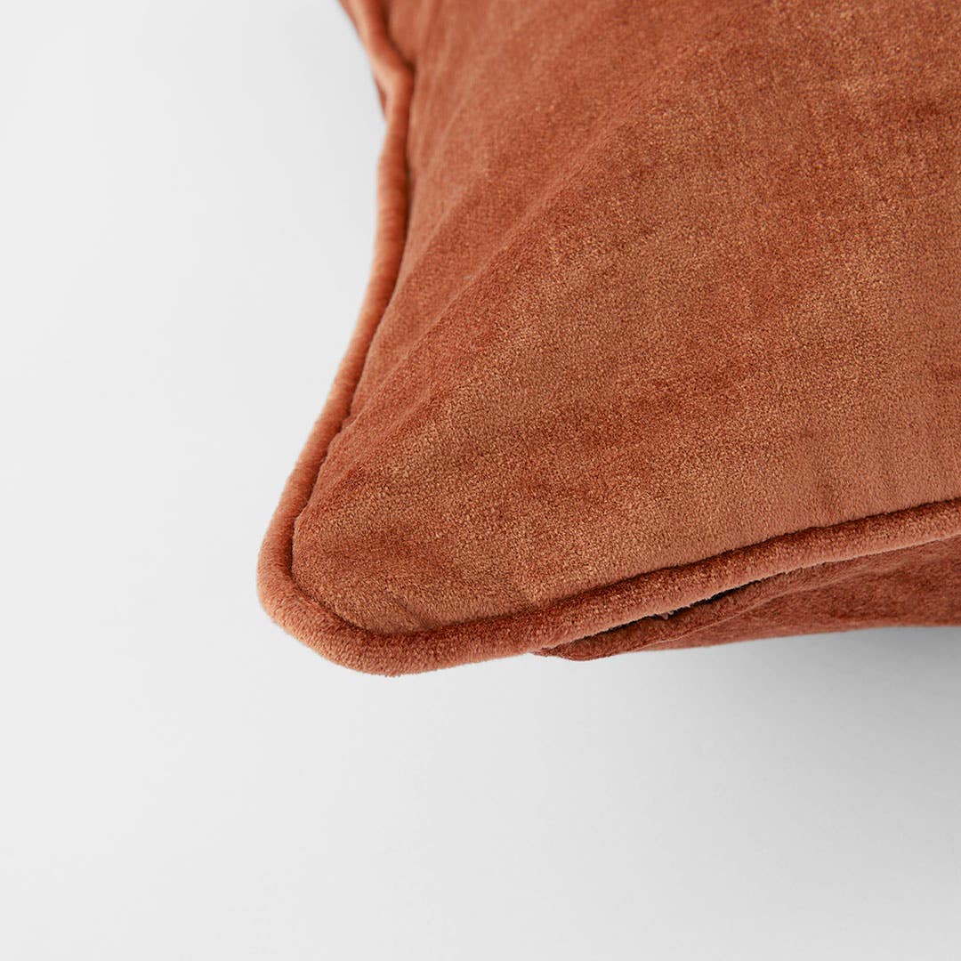 https://s3-ap-southeast-2.amazonaws.com/fusionfactory.commerceconnect.bbnt.production/pim_media/000/169/237/M_F_Margot-Velvet-Cushion_Clay_18901721_Detail_SI.jpg?1725516948