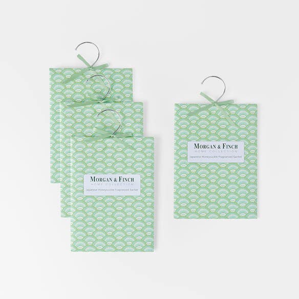 https://s3-ap-southeast-2.amazonaws.com/fusionfactory.commerceconnect.bbnt.production/pim_media/000/191/222/M_F_Ocean-Waves--Hanging-Sachets-S4_Japanese-Honeysuckle_26106801_10329_SI.jpg?1742530710