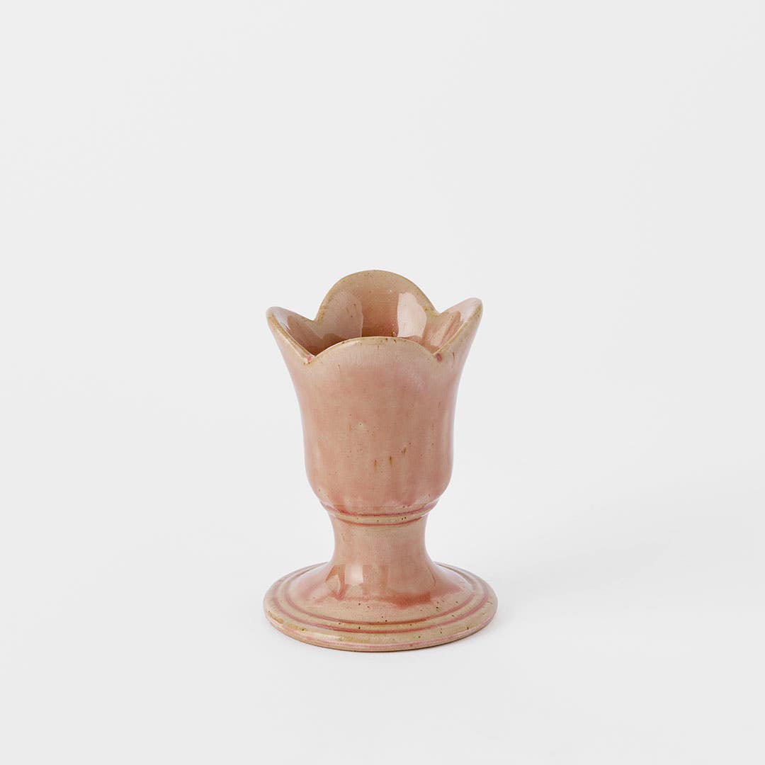 https://s3-ap-southeast-2.amazonaws.com/fusionfactory.commerceconnect.bbnt.production/pim_media/000/191/248/M_F_Petal-Candle-Holder_Pink_26120701_SI.jpg?1742534192