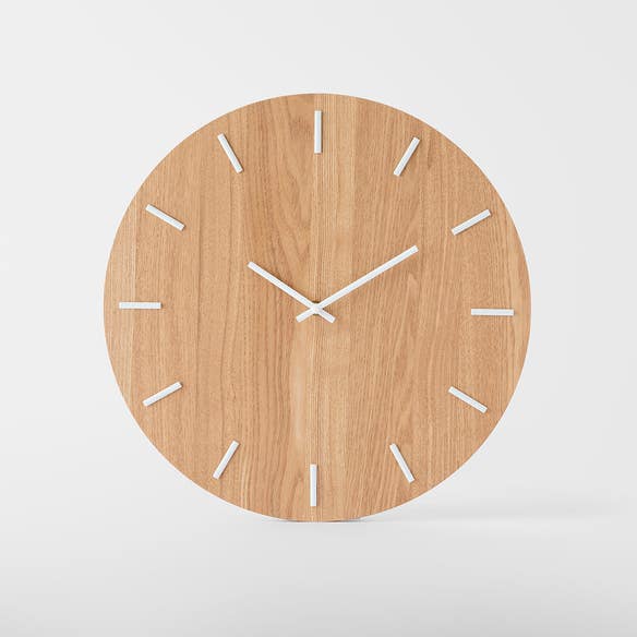 https://s3-ap-southeast-2.amazonaws.com/fusionfactory.commerceconnect.bbnt.production/pim_media/000/191/261/M_F_Rico-Wall-Clock_Natural_26124201_SI.jpg?1742534830