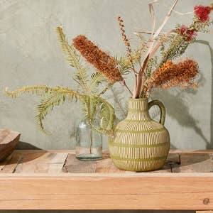 https://s3-ap-southeast-2.amazonaws.com/fusionfactory.commerceconnect.bbnt.production/pim_media/000/158/571/M_F_S23_Freya-Vase_Decorator.jpg?1705358510