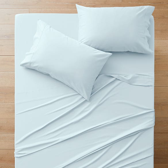 https://s3-ap-southeast-2.amazonaws.com/fusionfactory.commerceconnect.bbnt.production/pim_media/000/154/968/M_F_S23_Sleeping-Beauty_400-TC_Sky_-_SS_SI.jpg?1698015586