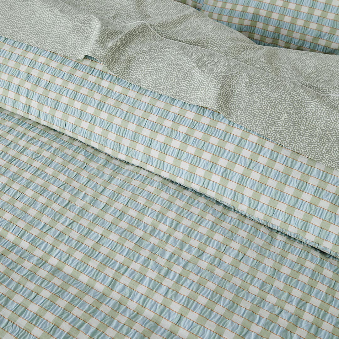 https://s3-ap-southeast-2.amazonaws.com/fusionfactory.commerceconnect.bbnt.production/pim_media/000/164/491/M_F_S24-25_Bedlinen_BOP_Leah_Blue_QQC_Detail-01_SI.jpg?1718080534